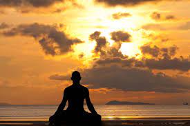 What Are The Benefits & Differences of Yoga and Meditation?